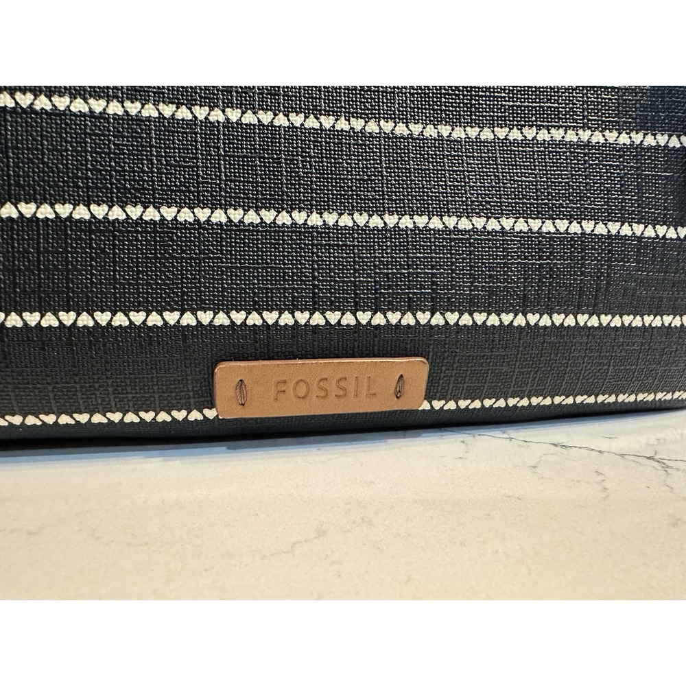 Fossil Black &White Fiona Small Heart Stripes Crossbody Bag Purse - Picture 3 of 9